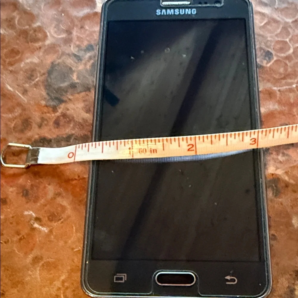 Samsung Smartphone in‎ Midnight Black